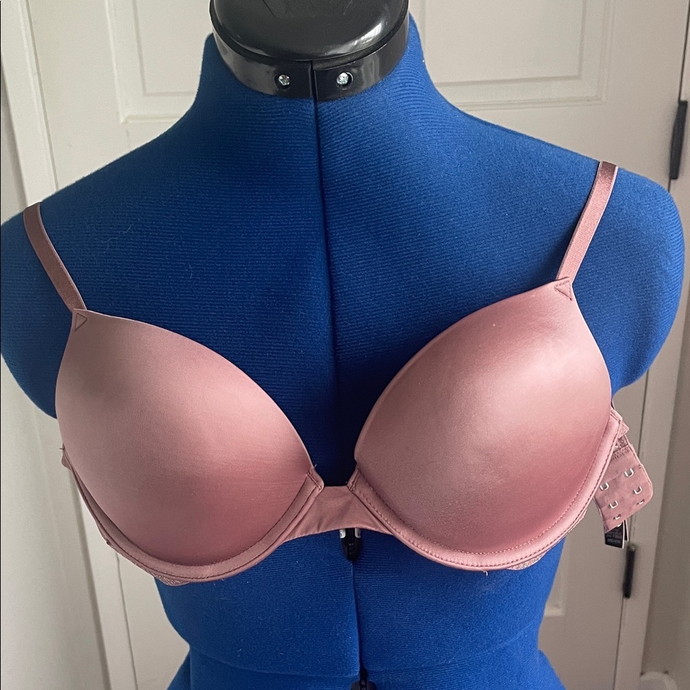 Victoria's Secret Blush Pink Bra